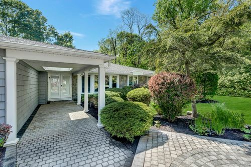 2 Yukon Dr, Woodbury, NY, 11797-3102 | Card Image