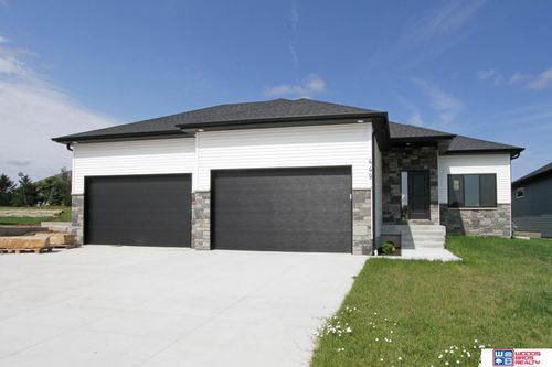 449 Half Moon Dr, Lincoln, NE, 68527-1502 | Card Image