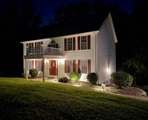 2 Cherrybrooke Ln, Fairmont, WV, 26554-8209 | Card Image