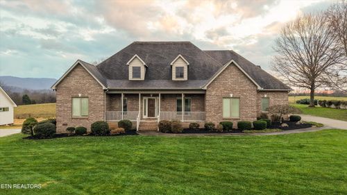 2570 Creekstone Cir, Maryville, TN, 37804-3800 | Card Image