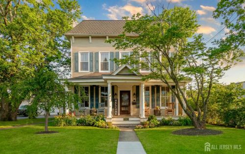 11 Golf St, West Long Branch, NJ, 07764-1517 | Card Image