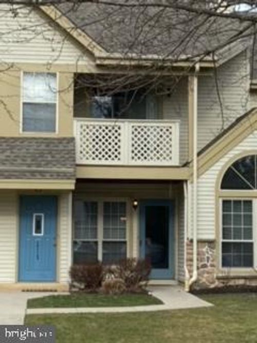 1711 Foxmeadow Cir, ROYERSFORD, PA, 19468-1558 | Card Image