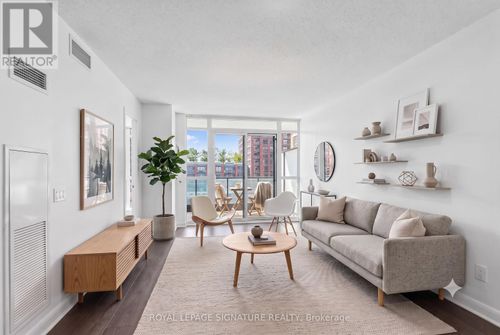 630-525 Wilson Avenue, Toronto (Clanton Park), ON, M3H0A7 | Card Image
