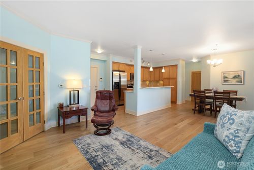 212-1501 Tacoma Ave S, Tacoma, WA, 98402-1812 | Card Image