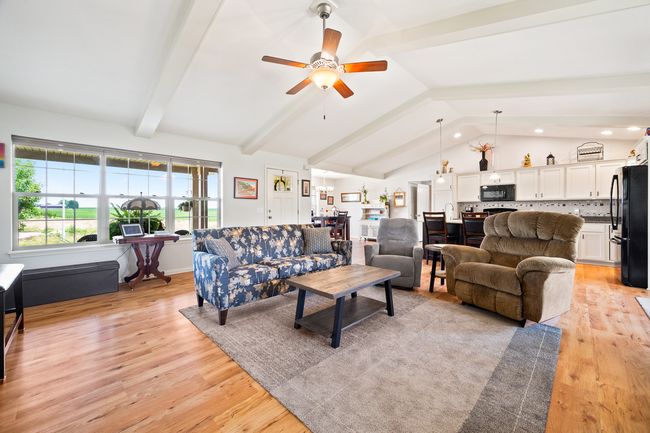 20 Boulder Dr, House other with 3 bedrooms, 3 bathrooms and 2 parking in Carlock IL | Image 5