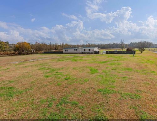 9450 Bueche Rd, Bueche, LA, 70729-2216 | Card Image