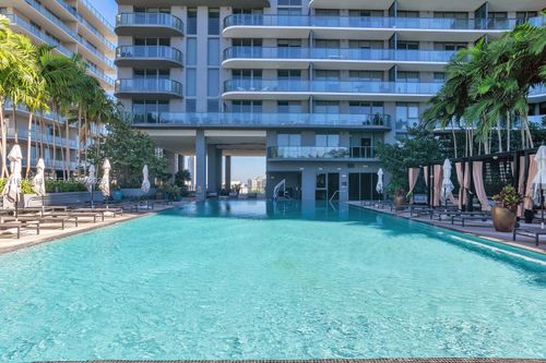 905-121 Ne 34th St, Miami, FL, 33137-3864 | Card Image