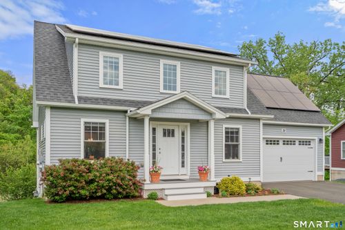 39 Chapman Chase, Windsor Locks, CT, 06096-1364 | Card Image