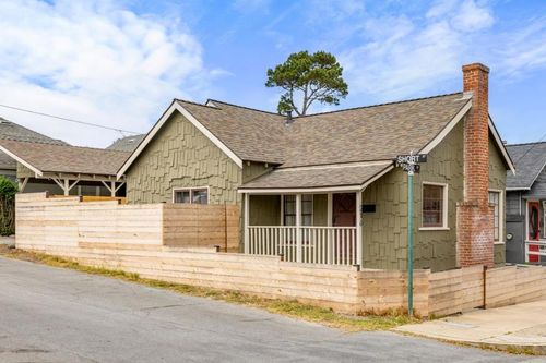 216 Park St, Pacific Grove, CA, 93950-3312 | Card Image