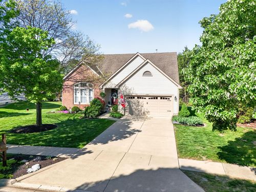 6324 Rossmore Ln, Canal Winchester, OH, 43110-8760 | Card Image