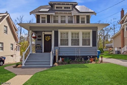 61 Lake Rd, Morristown, NJ, 07960-2913 | Card Image