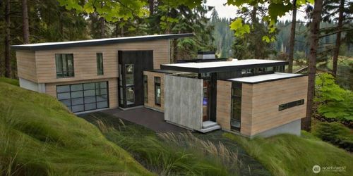 7017 Ne 132nd St, Kirkland, WA, 98034-1617 | Card Image