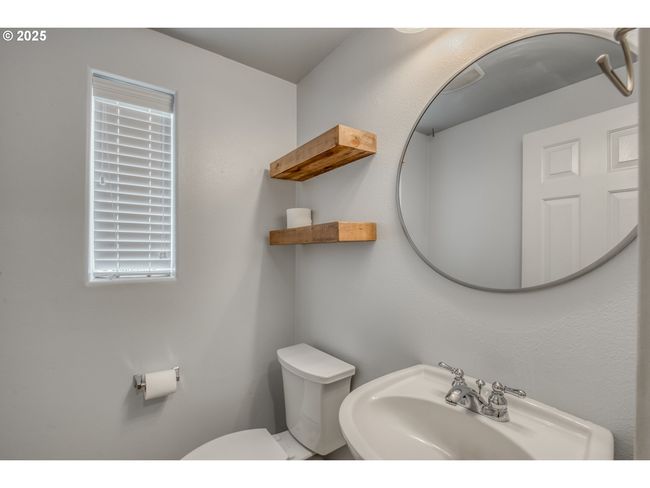 UNIT-103 - 8800 Sw 147 Th Ter, Condo with 2 bedrooms, 3 bathrooms and 2 parking in Beaverton OR | Image 15