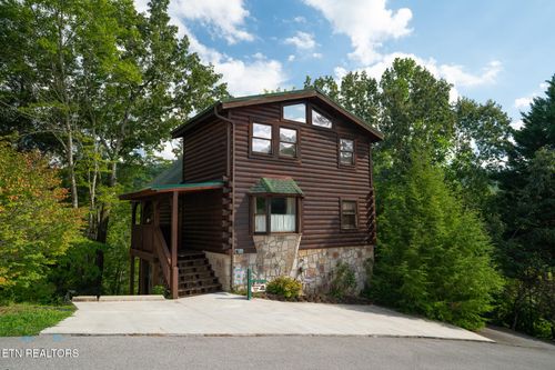 317 Braun Wren Way, Gatlinburg, TN, 37738-5889 | Card Image
