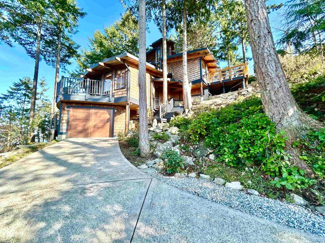 395 Skyline Drive, House other with 3 bedrooms, 2 bathrooms and 2 parking in Gibsons BC | Image 10