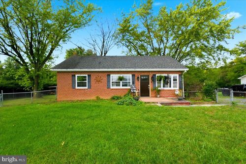 1810 Chapel Rd, MIDDLETOWN, VA, 22645-1810 | Card Image