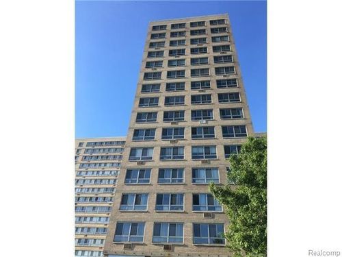 528-8900 E Jefferson Ave, Detroit, MI, 48214-2858 | Card Image