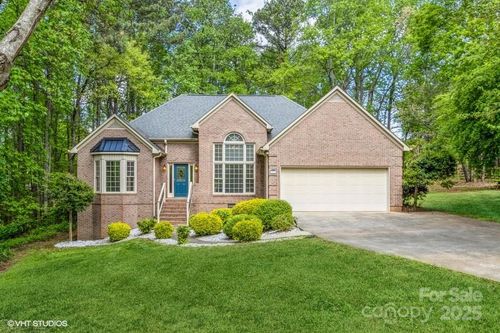 122 Woodstork Cove Dr, Mooresville, NC, 28117-9483 | Card Image