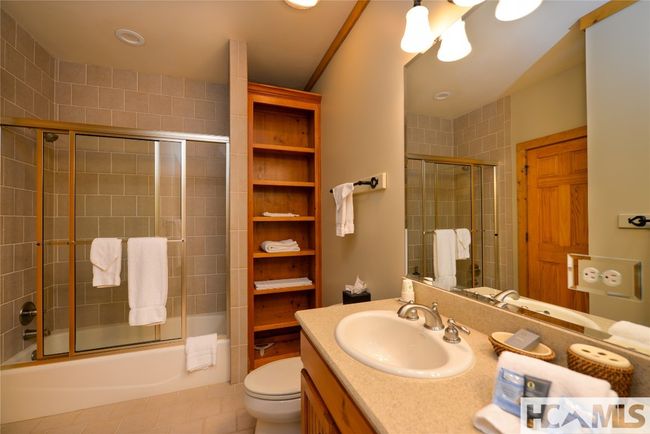 146 Scotch Highlands Loop, Home with 3 bedrooms, 4 bathrooms and null parking in Sapphire NC | Image 12