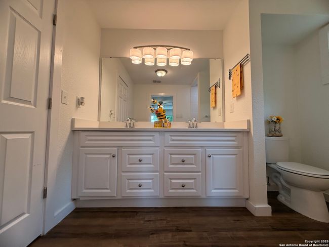 124 Herweck Dr, House other with 4 bedrooms, 3 bathrooms and null parking in Castle Hills TX | Image 21