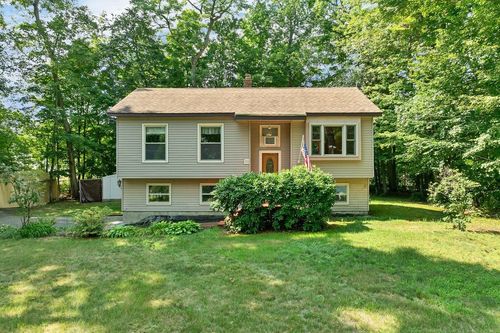 33 Pine Notch Cir, Laconia, NH, 03246-1950 | Card Image