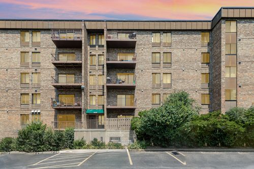 unit-1305-425 Walnut Creek Ln, Lisle, IL, 60532-1900 | Card Image