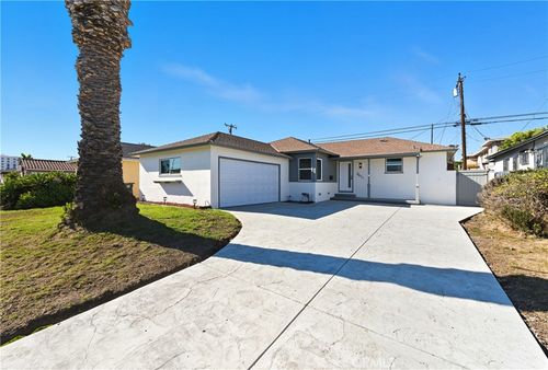 2611 W 129th St, Gardena, CA, 90249-1614 | Card Image