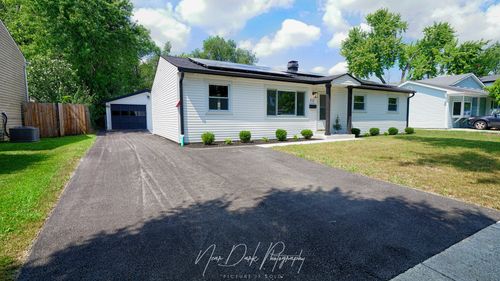 312 Cherry Valley Rd, Vernon Hills, IL, 60061-2704 | Card Image