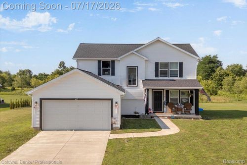 417 Constitution Ave, Brooklyn, MI, 49230-9432 | Card Image