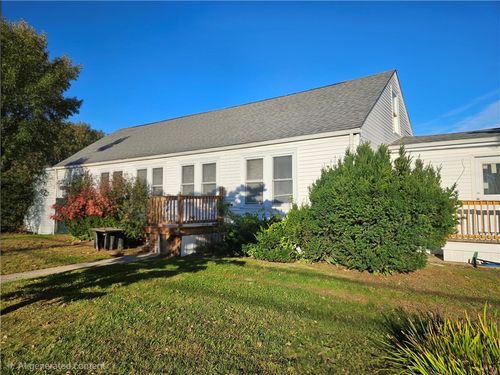 207 Old County Rd, Smithfield, RI, 02917-2900 | Card Image