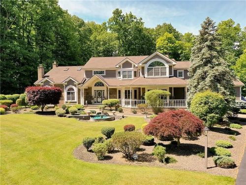 55 Pine Creek Lane, Greece, NY, 14626 | Card Image