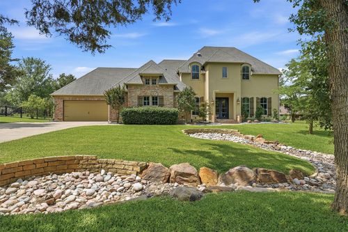 107 Iriquois Dr, Lake Kiowa, TX, 76240-9409 | Card Image