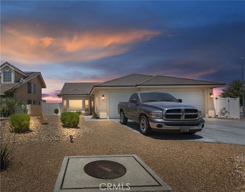 14027 Driftwood Dr, Victorville, CA, 92395 | Card Image