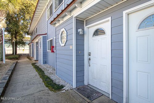 63-1664 Beach Blvd, Biloxi, MS, 39531-5361 | Card Image