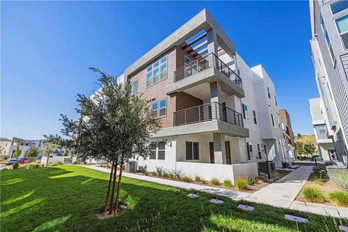 103-27210 Cranmore Way, Valencia, CA, 91381-2418 | Card Image