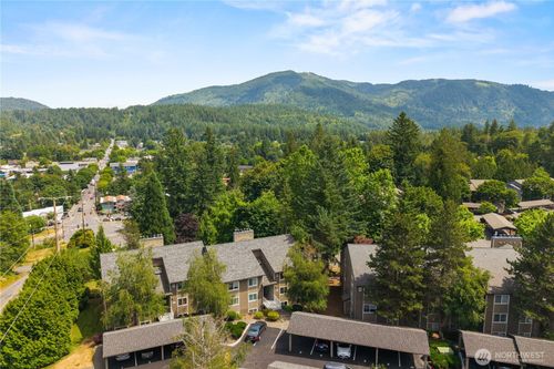 apt-a204-200 Mt Park Blvd Sw, Issaquah, WA, 98027-3685 | Card Image