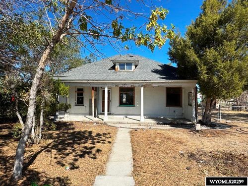 306 W 2nd St, Shoshoni, WY, 82649-5007 | Card Image