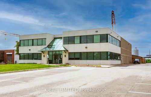 135 Commercial Rd, Bolton, ON, L7E1R6 | Card Image