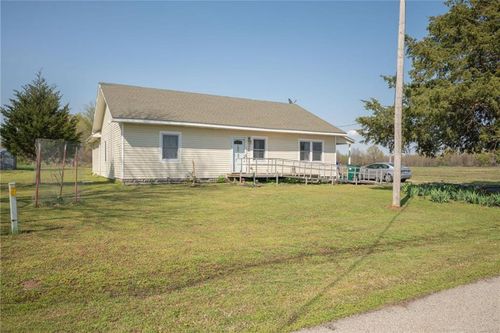 1619 E Maple St, Columbus, KS, 66725-2183 | Card Image