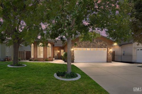 231 Sunny Meadow Dr, Bakersfield, CA, 93308-7866 | Card Image