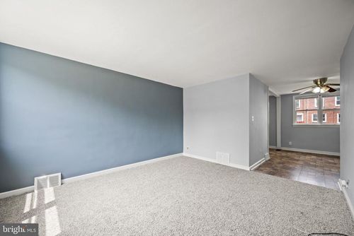 643 Beech Ave, GLENOLDEN, PA, 19036-1001 | Card Image
