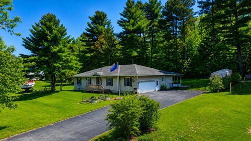 69 Edgewood Dr, Newport, VT, 05855-5870 | Card Image