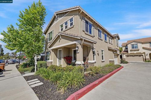 210 Belle Harbor Cir, Pittsburg, CA, 94565-3965 | Card Image