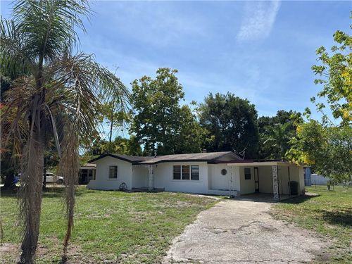 3977 Seminole Ave, FORT MYERS, FL, 33916-1041 | Card Image