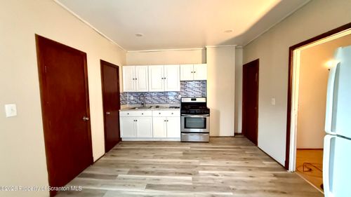 1321 Monsey Ave, Scranton, PA, 18509-2829 | Card Image