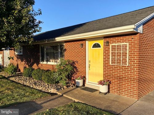 712 Avondale Ave, CUMBERLAND, MD, 21502-3843 | Card Image