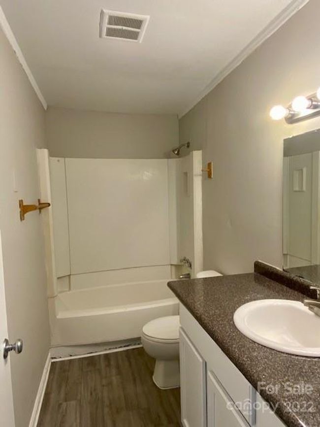 APT-117 - 7997 Shady Oak Trl, Condo with 2 bedrooms, 1 bathrooms and null parking in Charlotte NC | Image 10