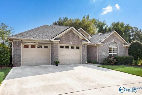 111 Engineer Ct, Harvest, AL, 35749-8447 | Card Image
