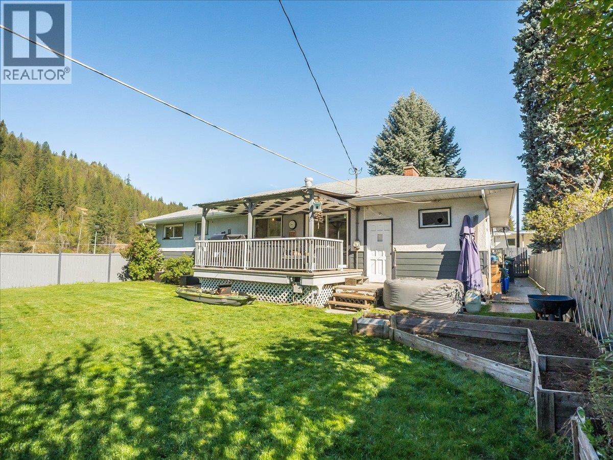 Residential in Castlegar 5