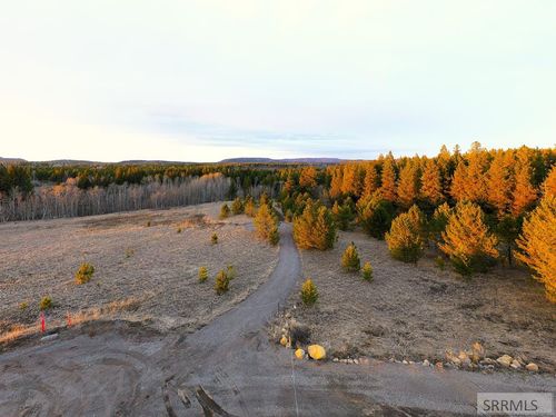 4449 Grey Owl Dr, Ashton, ID, 83420-7711 | Card Image